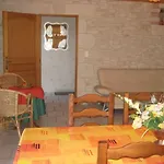 Ideal Pour Cure Thermale, Proche Port De Plaisance, Terrasse Et Grand Terrain. - Fr-1-589-69 別荘 *