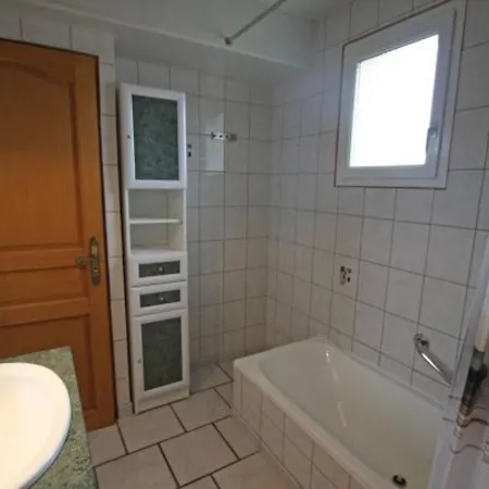 Ideal Pour Cure Thermale, Proche Port De Plaisance, Terrasse Et Grand Terrain. - Fr-1-589-69