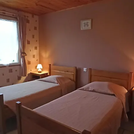 Сasa de vacaciones Idéal Pour Cure Thermale, Proche Port De Plaisance, Terrasse Et Grand Terrain. - Fr-1-589-69 Fontenoy-le-Château