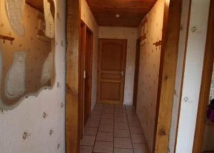 Ideal Pour Cure Thermale, Proche Port De Plaisance, Terrasse Et Grand Terrain. - Fr-1-589-69 Fontenoy-le-Château